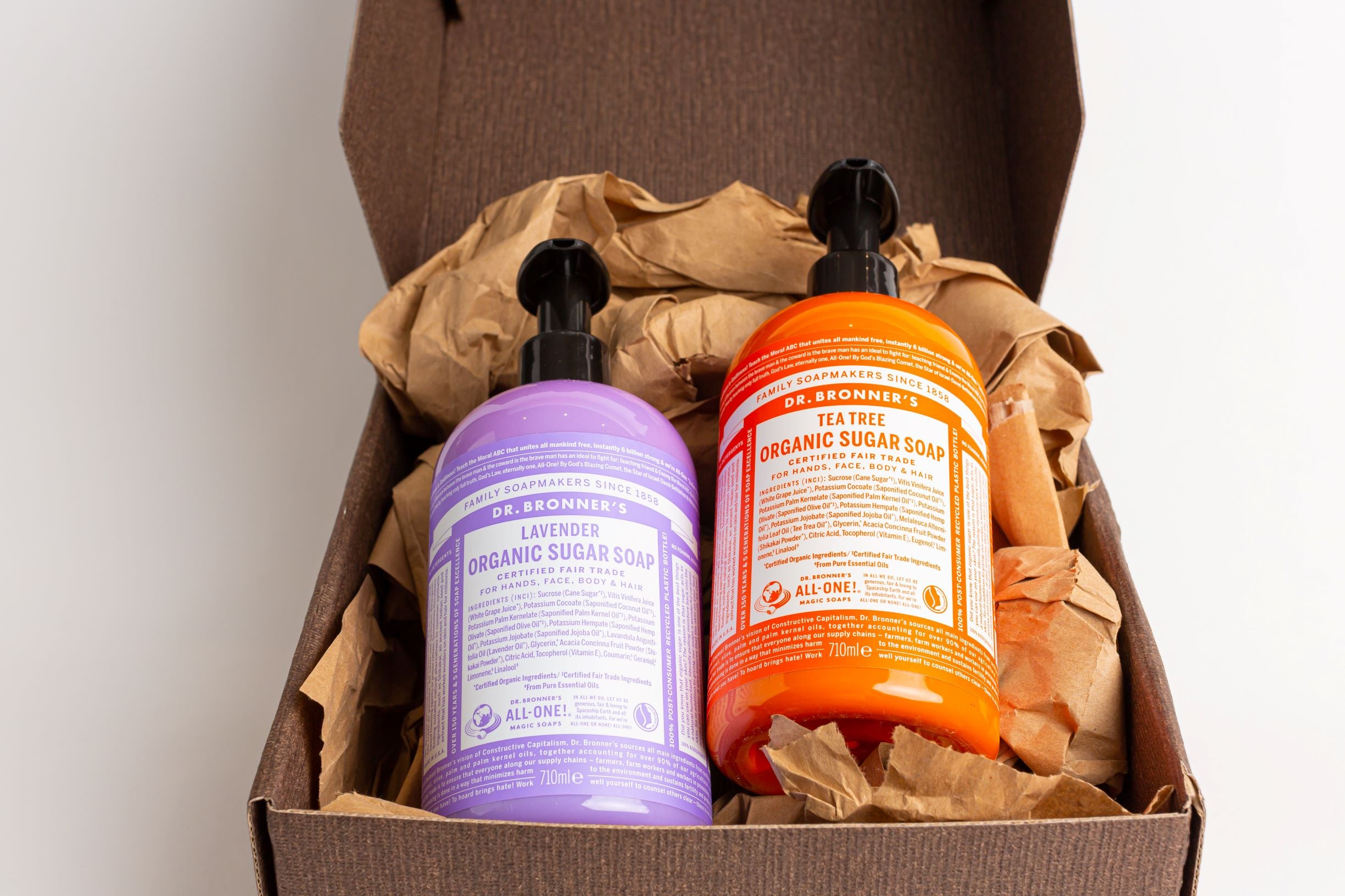 Dr Bronner's Organic Sugar Soap Gift Set 710ml (Lavender & Tea Tree) + Free 60ml Soap