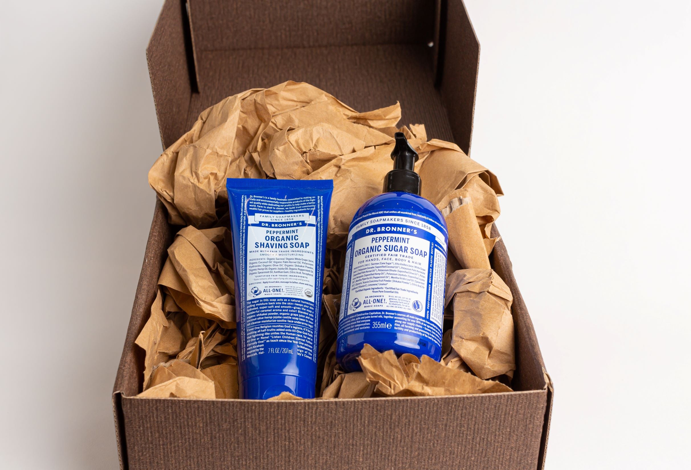 Dr. Bronner's Organic Shaving Soap & Organic Sugar Soap Peppermint Gift Set (207ml & 355ml)